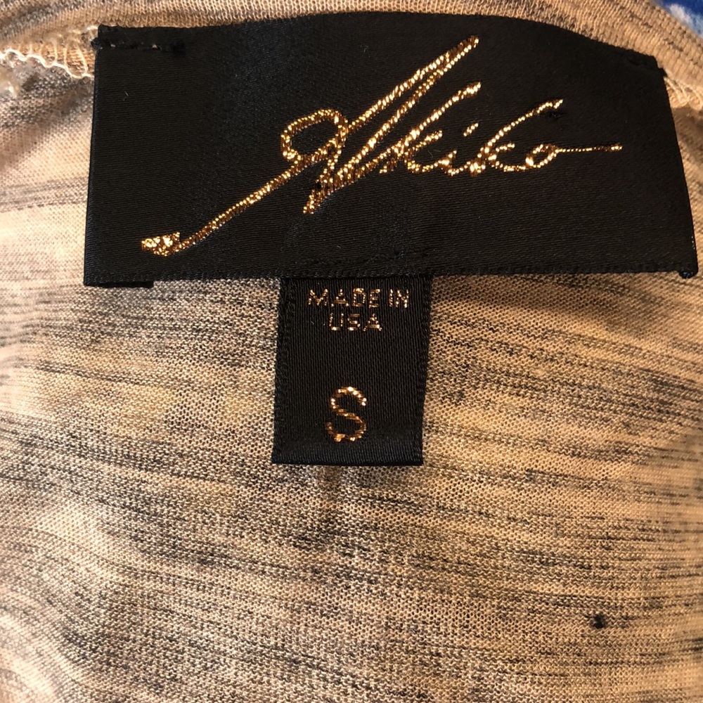 Akiko Top - Picture 6 of 6